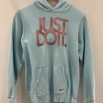 sudadera azul celeste con capucha de Nike talla S
